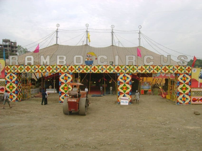 https://indorehd.com/wp-content/uploads/2015/08/circus-IndoreHD.jpg