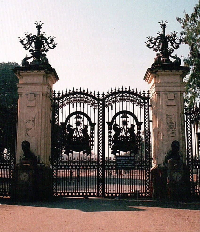 lal-bagh-gates-IndoreHD