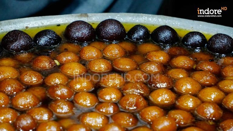 gulab jamun - sarafa indore