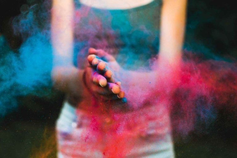 Promise yourself & your environment a HAPPY HOLI! 5+ ways & tips inside.