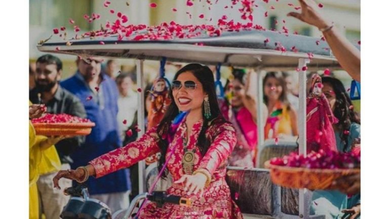 7 Dhamaka Entry Ideas for the 21st century Bride!