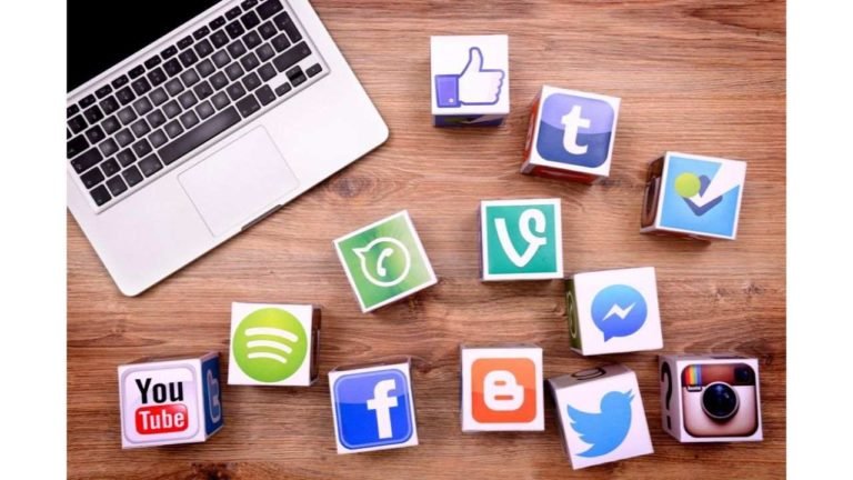 Digital overload: Nip bad digital habits in the bud for a better mental space. 10+ ways inside!