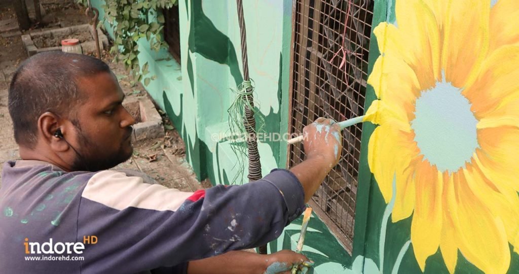 beautifying community toilets of Indore- IndoreHD