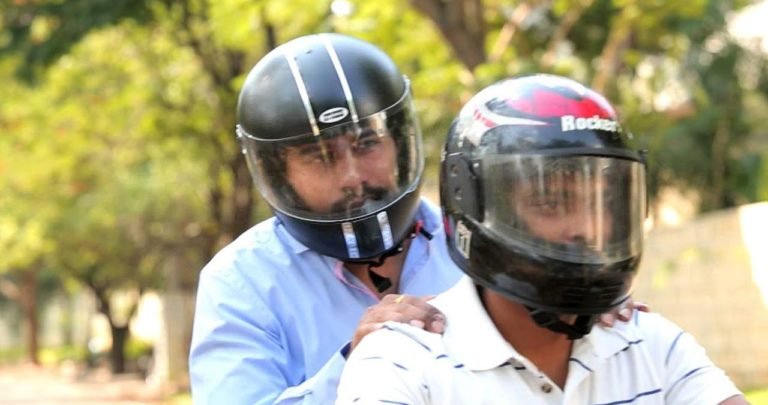 M.P.: In A First, ‘Helmet Banks’ Rent Out Helmets For Free!