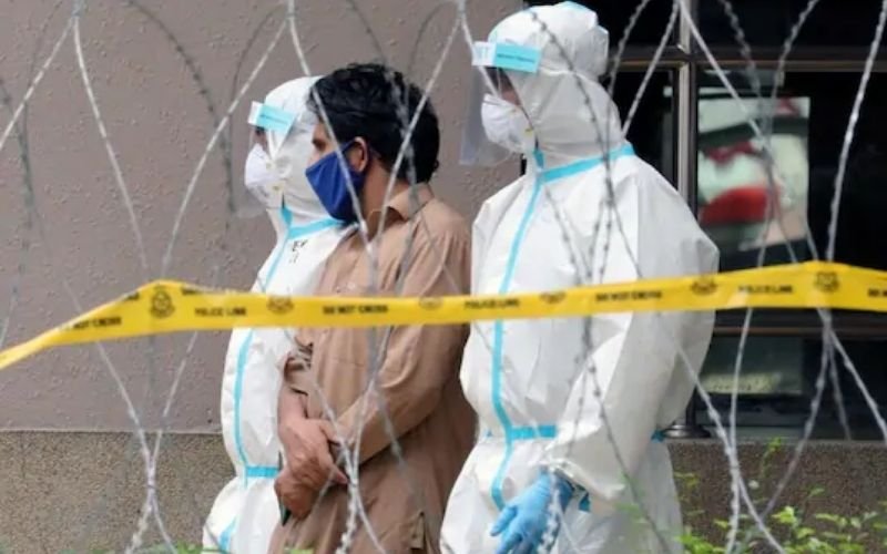 health worker with ppe kit
