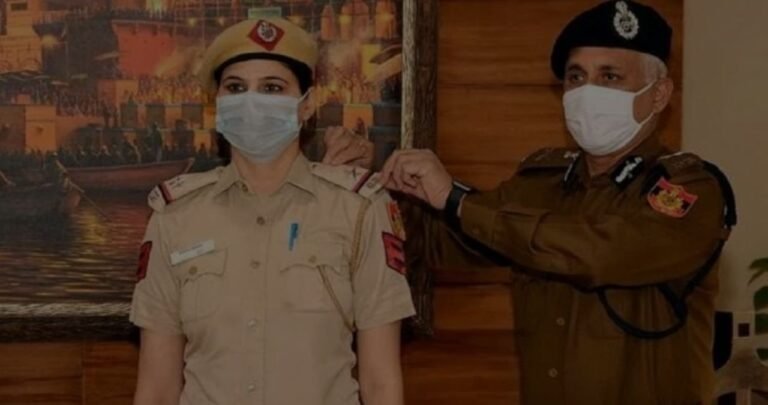 Meet Seema Dhaka, the Lady Cop Who is Winning the Internet With Her Incredible Work